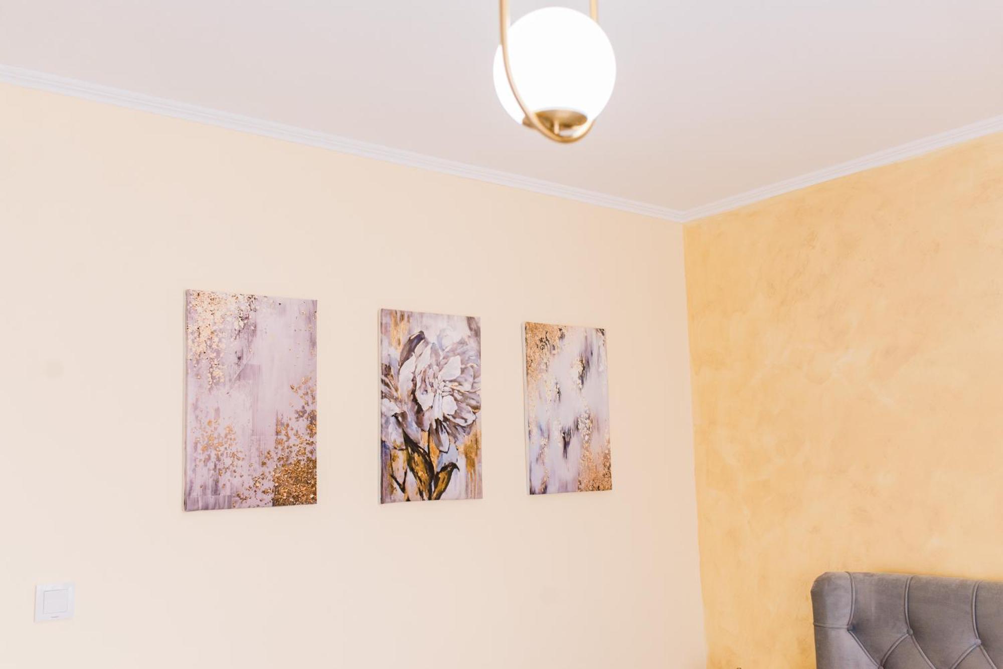 Central White Apartment Satu Mare Zewnętrze zdjęcie
