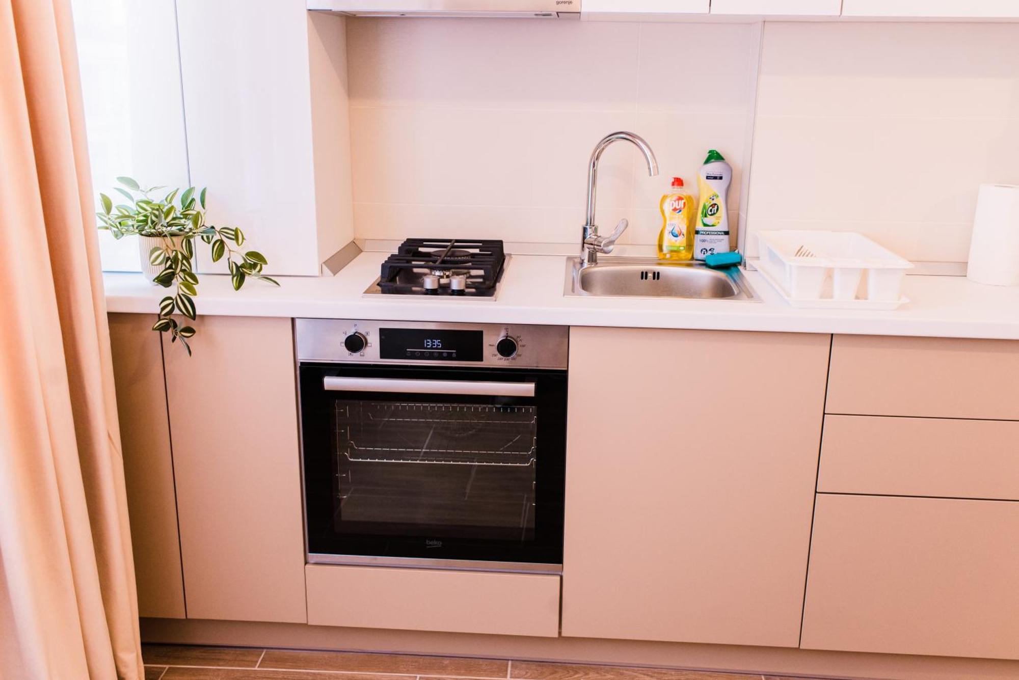 Central White Apartment Satu Mare Zewnętrze zdjęcie